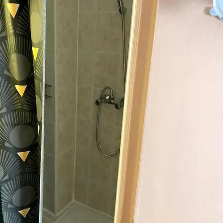 Apartment F2 Au Coeur De Porto 4 *